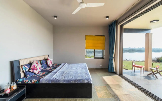 SaffronStays Rose Vineyard by the Lake