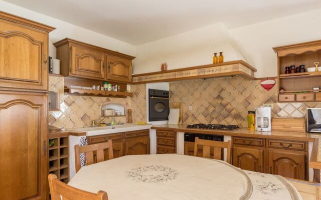 Serena Villa in Saignon With Private Swimming Pool