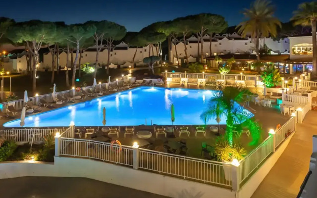 Marbella Resort 8 Pool Whirlpool Sauna