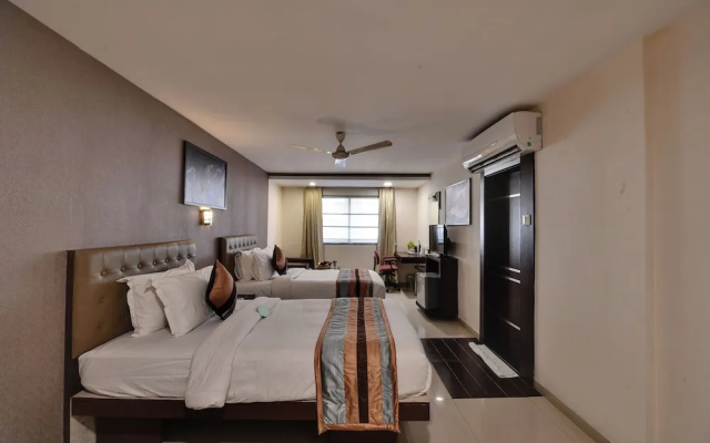Click Hotel Yuvraj