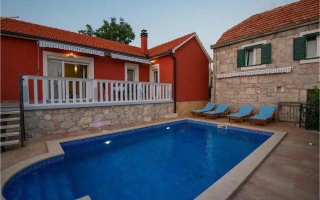 Holiday Home Kresevo with Fireplace 11