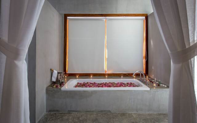 Tresor D'Angkor Suite