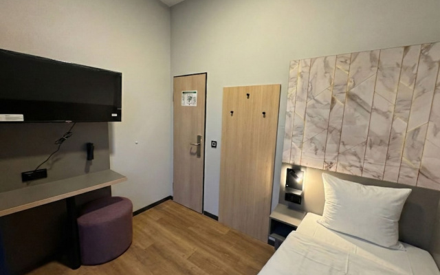 Nivara Hotel