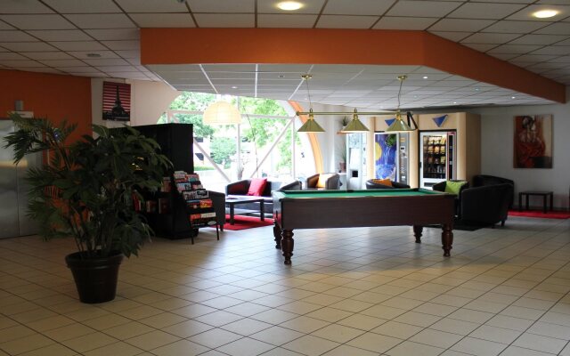 hotelF1 Cergy