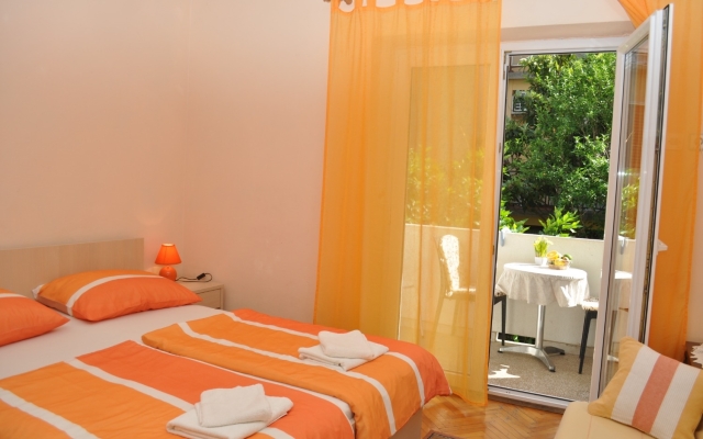 Room Ljuba - 130 meter from sea R3 Makarska, Riviera Makarska
