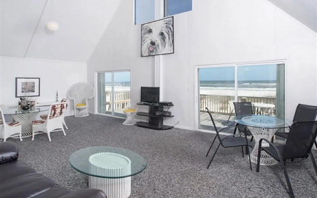 Pat-Ti-O by RedAwning