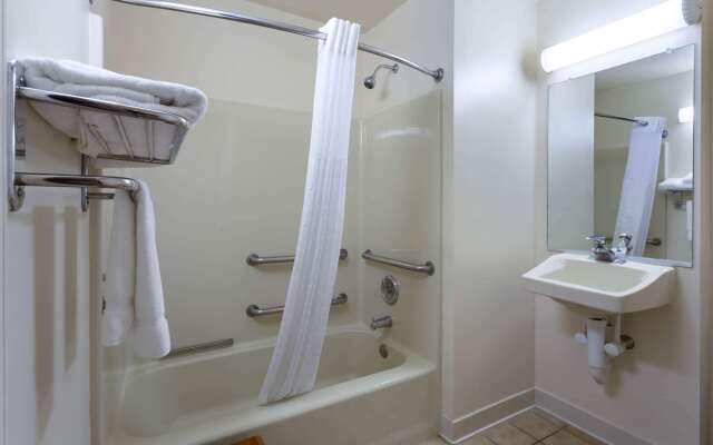 Hawthorn Suites by Wyndham Allentown-Fogelsville