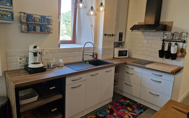 Apartment With Swimming Pool, Wifi