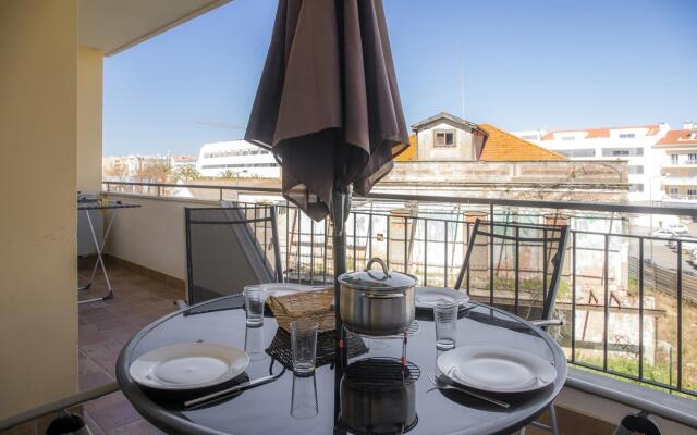 C11 - Quinta das Palmeiras Apartment