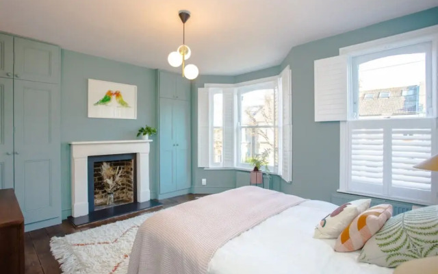 Beautiful 4 Bedroom House in North East London