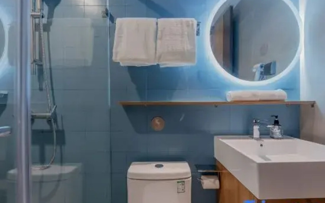 Homeinn · neo (Shanghai ENT Hospital Pujiang Campus)