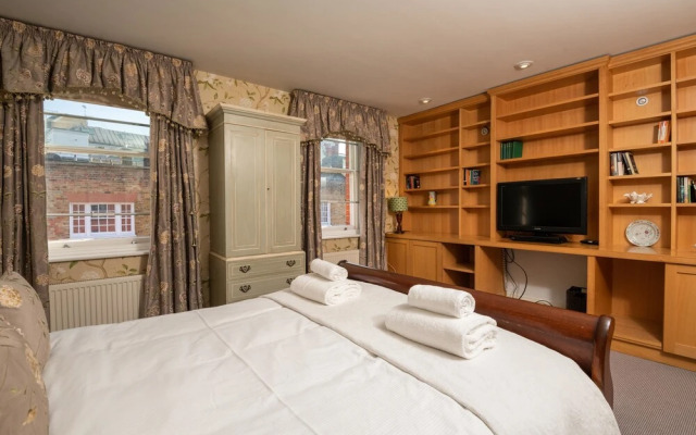 Classic Westminster Home near to Buckingham Palace