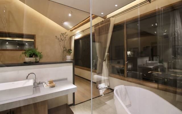 Cloud Community Guesthouse