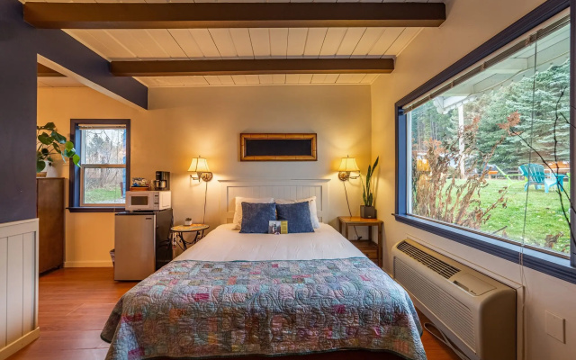 The Islander Inn