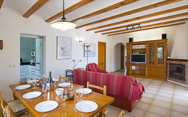 Villa - 3 Bedrooms with Pool - 106419