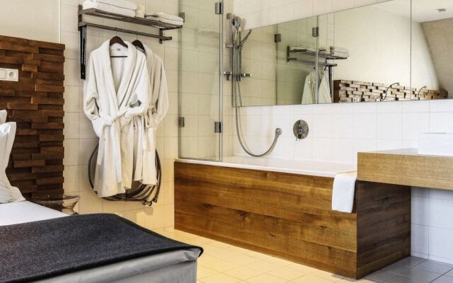 HOT_elarnia**** HOTEL i SPA