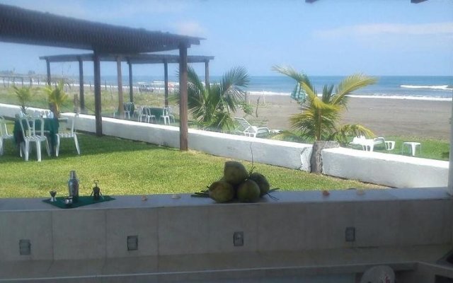 Hotel Arrecife Chachalacas