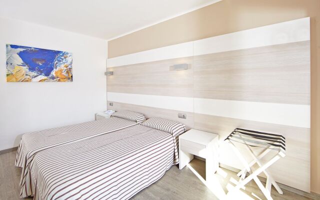 Ahoi! Urban Beach Hotel