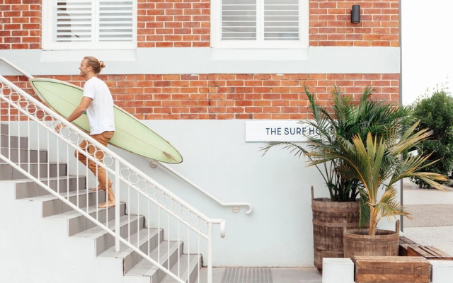 The Surf House - Hostel