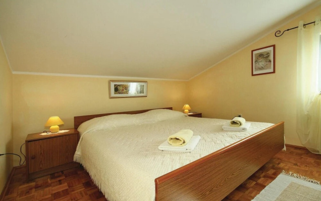 Nice Home in Porec With Wifi and 4 Bedrooms - Hotel in Porec - Photo 4