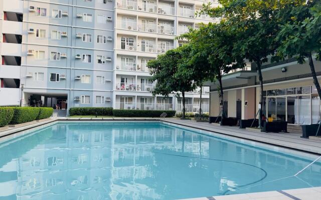 Trees Residences by Jhoy