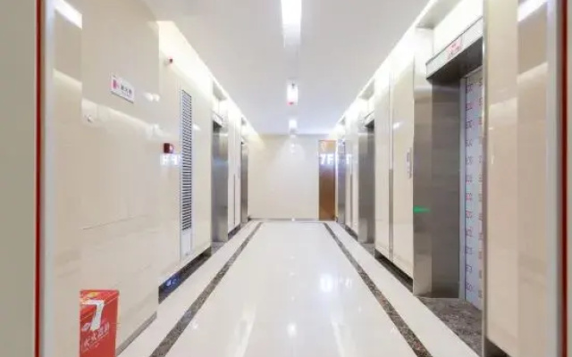 Milan Cinema Apartment