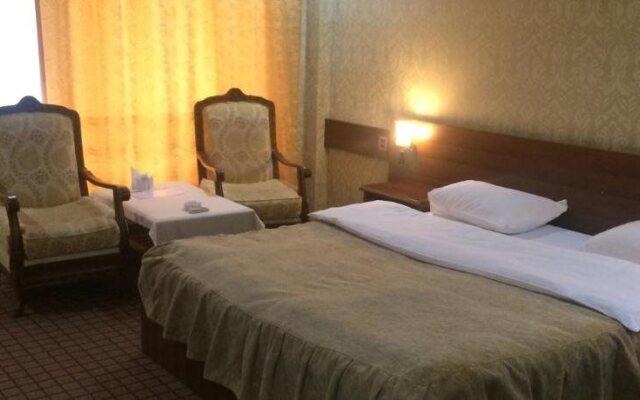 Neapol Hotel