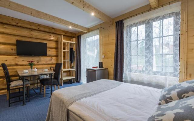 Pokoje i Apartamenty Centrum - Willa Bajeczka