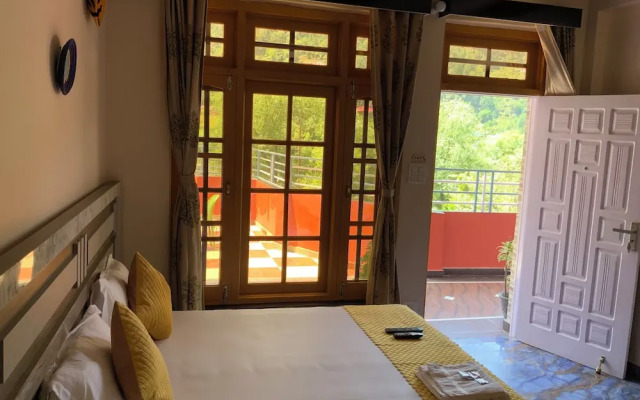 Rock Mountain Homestay