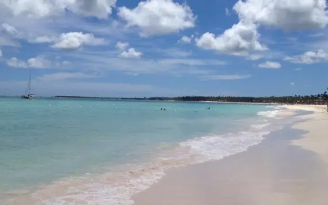 Stanza Mare 2 Bedroom Beachfront Condo