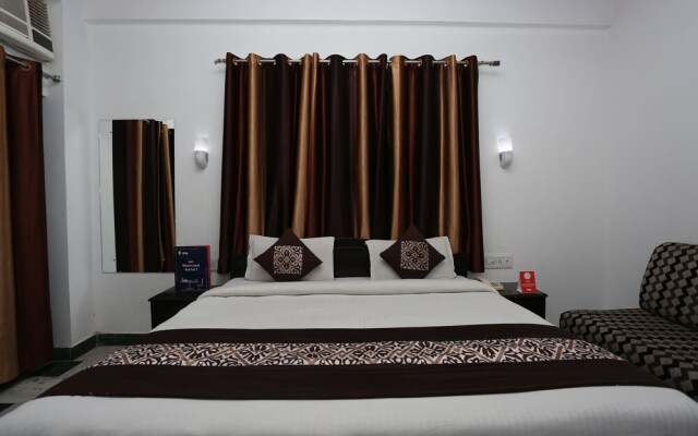 OYO 11539 Hotel Priya