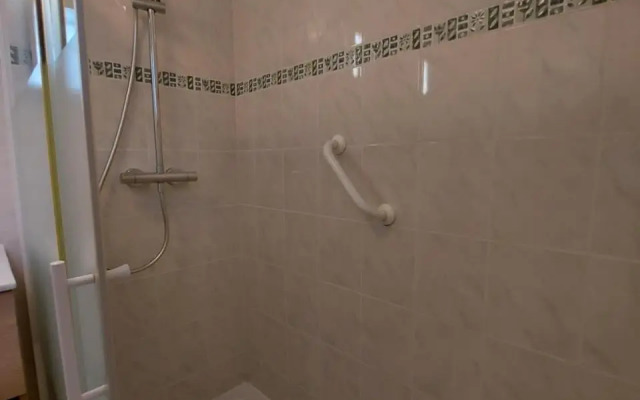 Rare, cosy studio terrasse au coeur de St-Jorioz