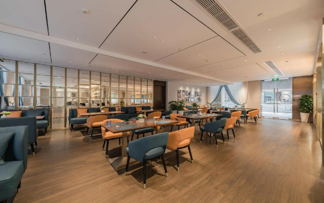 Shanghai Wujiaochang INNO Chuangzhi Atour X Hotel