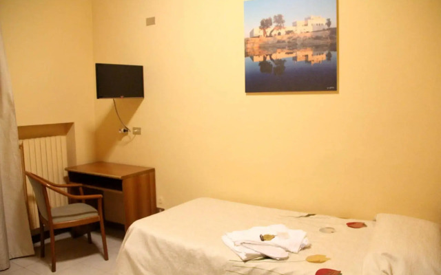 Cristal Hotel Bari