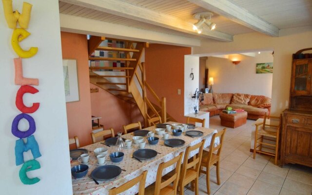 Modern Farmhouse in Chassepierre with Terrace