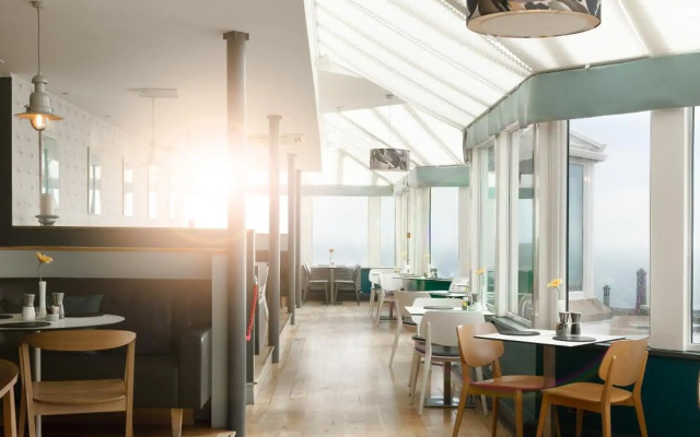 The Land's End Hotel
