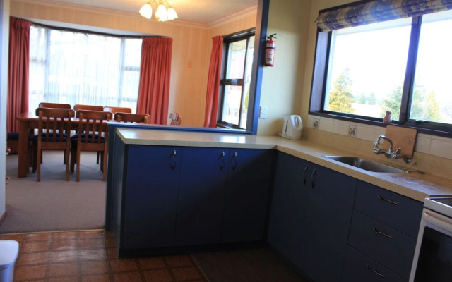 66 Conical Hill Road