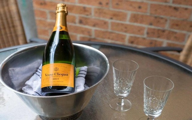 Tehidy Townhouse - translation; a place of retreat