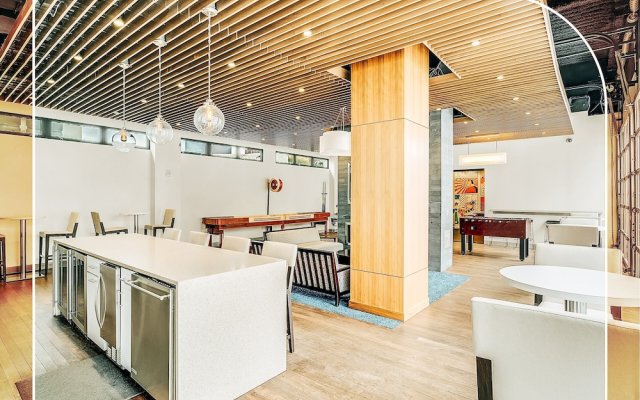 NUOVO - Center City Apartments