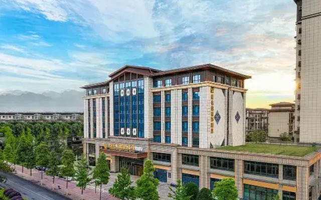 Vienna International 5.0 Hotel Dujiangyan Irrigation Project Branch