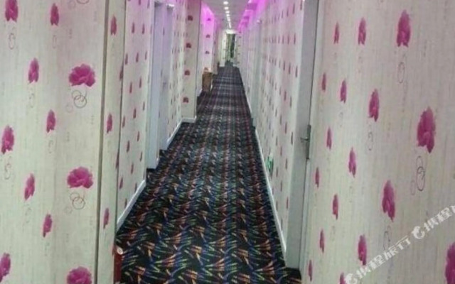 Hushangyuan Theme Hostel
