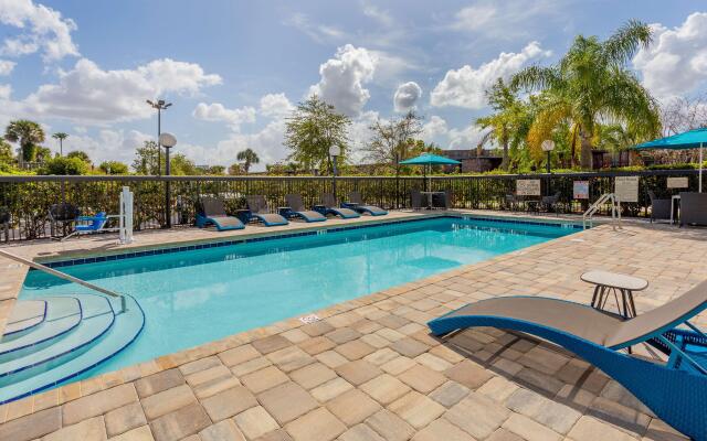 Hampton Inn & Suites Orlando Intl Dr N