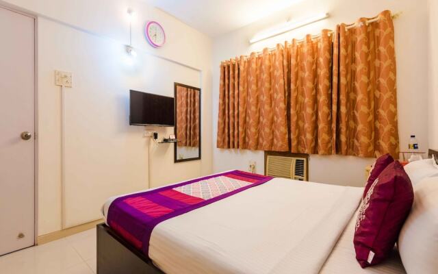 OYO 4573 Apartment near BKC