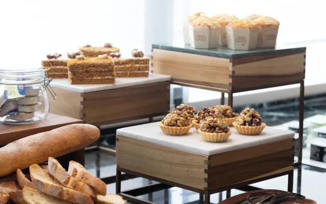 Wanda Moments Urumqi Railway Station