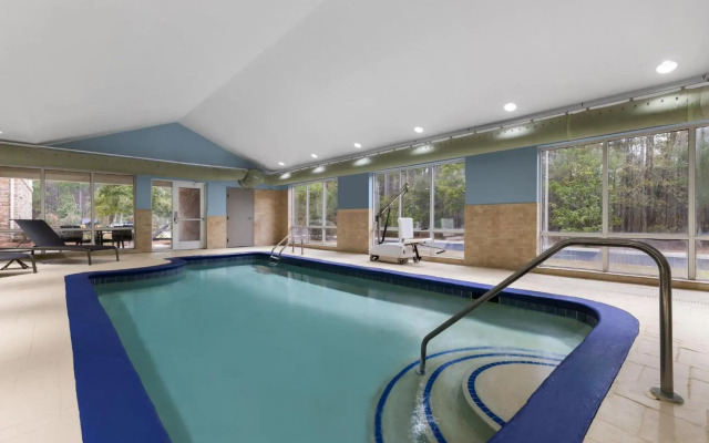Holiday Inn Express Savannah Airport by IHG