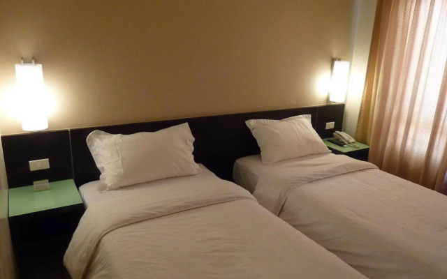 Zodiac Golden Palace Hotel