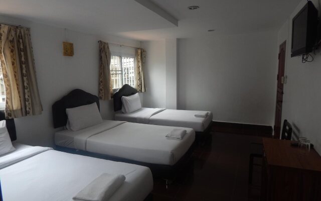 Mixok Inn