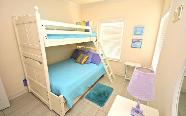 Spinnaker Pointe 1B by RedAwning