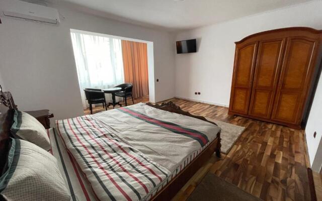 M & I Apartment 3