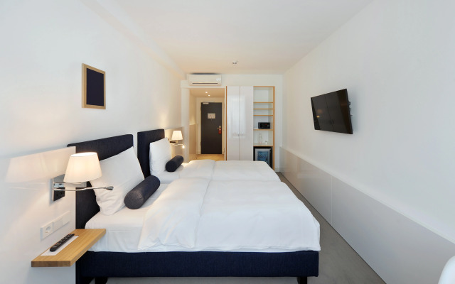 Bayer 89 Vi Vadi Hotel